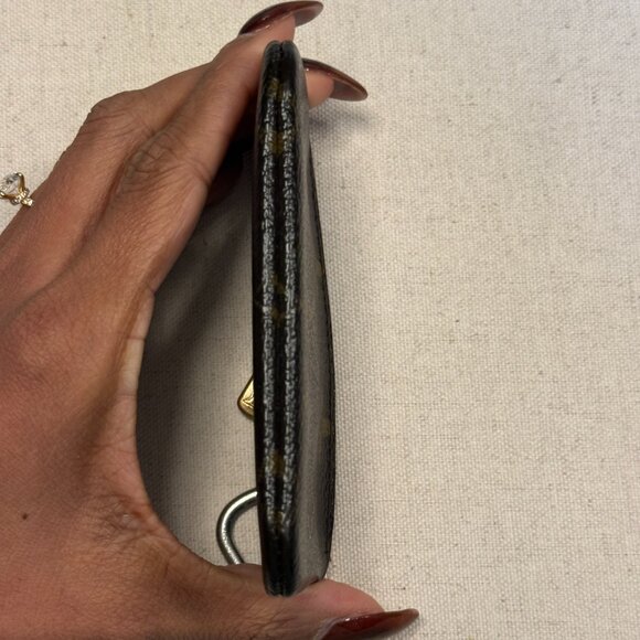 Louis Vuitton Monogram Canvas Key Pouch - Picture 5 of 7
